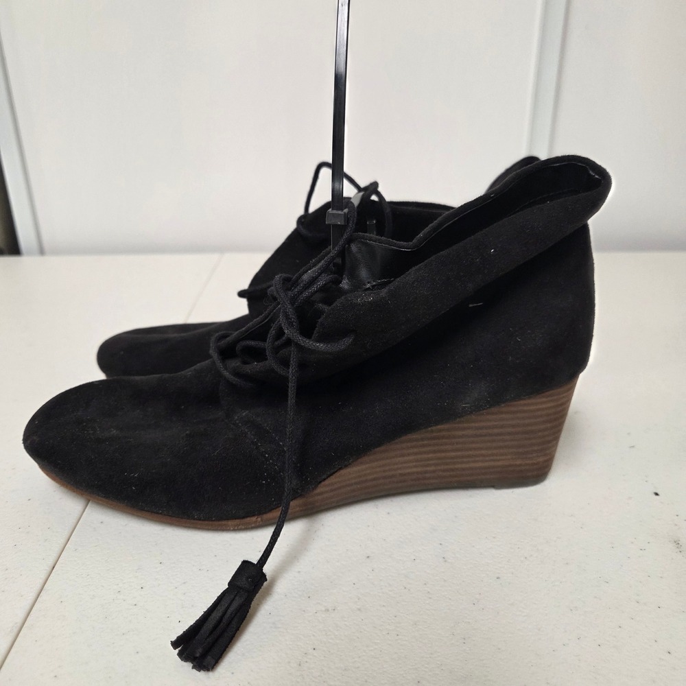 Dr. Scholl's Dakota Black Suede Lace Up Wedge Ankle Booties Tassel Size 10M